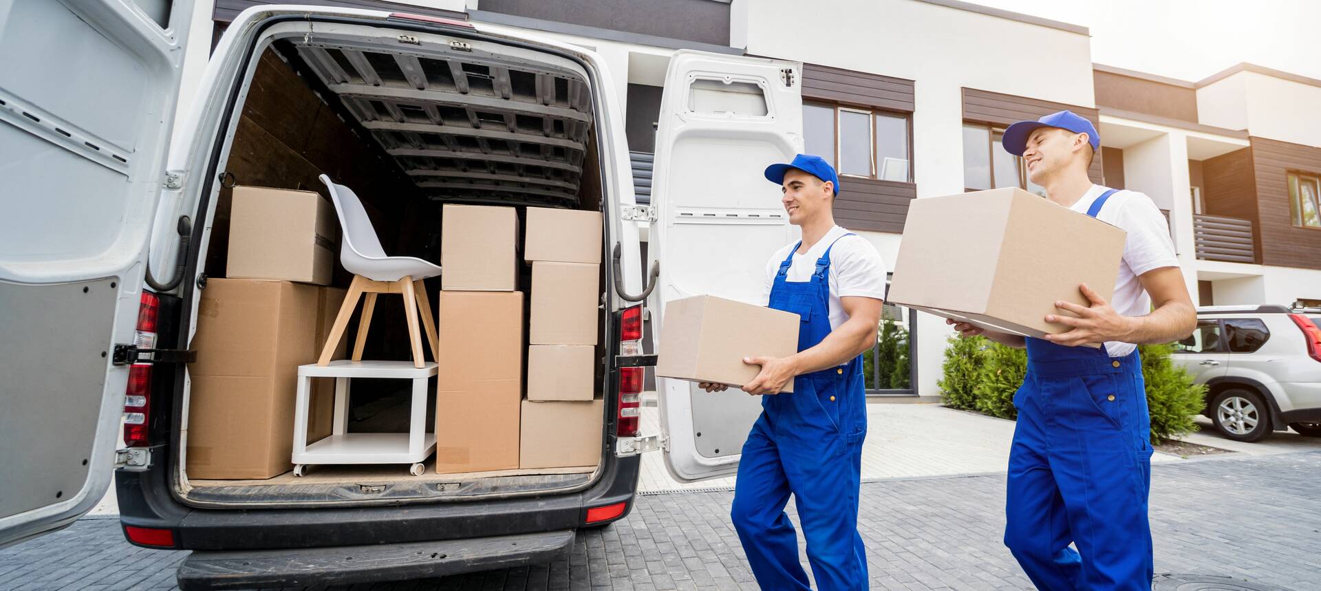 Minute Man Delivery logo