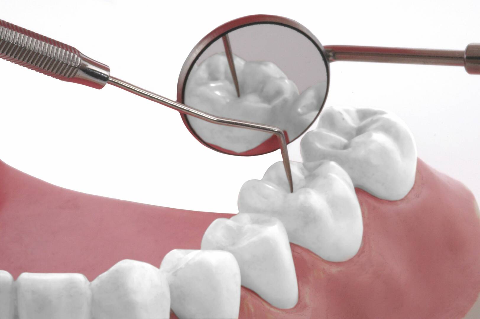 Legana Dental logo